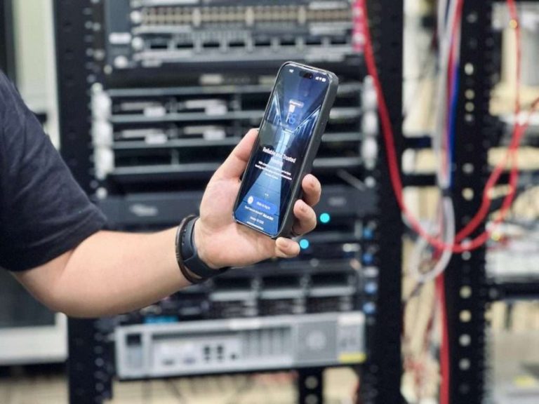 My Experience with THE.Hosting: Choosing a VPS Provider and Setting Up a Server for the First Time